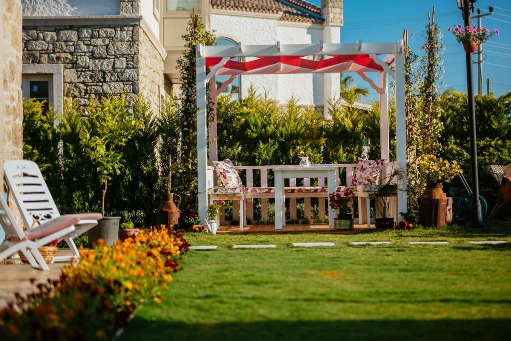 Bellapietra Hotel Алачати Экстерьер фото