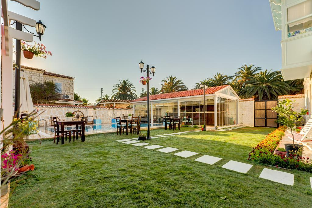 Bellapietra Hotel Алачати Экстерьер фото